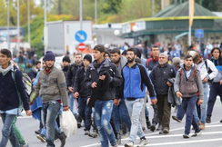 Mangelnde Binnengrenzkontrollen machen Sekundärmigration möglich, unter der insbesondere Österreich massiv leidet.