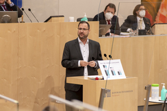 FPÖ-Mediensprecher Christian Hafenecker im Parlament.