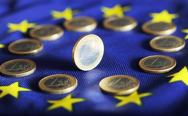 Merkel-Macron-Vorschlag: Keine Geldgeschenke für das Stopfen von Budgetlöchern - FPÖ-EU-Abgeordneter Vilimsky: "EU will 500 Milliarden Euro am Kapitalmarkt aufnehmen und würde damit ihre eigenen Regeln brechen und sich erstmals verschulden."