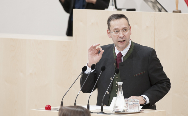 FPÖ-Bildungssprecher Hermann Brückl im Hohen Haus.