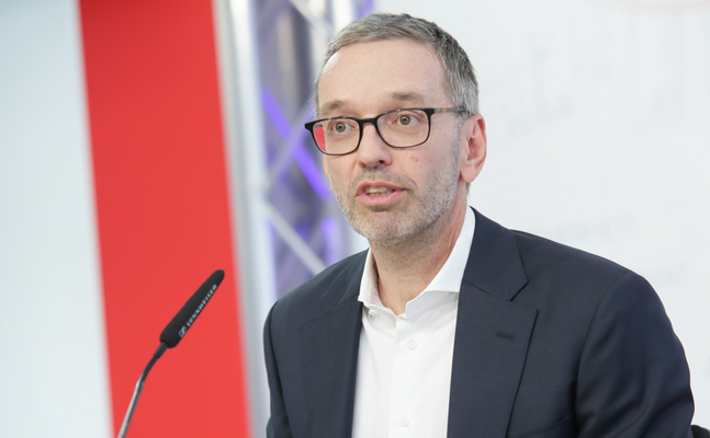 FPÖ-Bundesparteiobmann Kickl: "Echte Freiheit werden die Bürger erst dann erhalten, wenn sie das ÖVP-Grün-Regime abwählen können."
