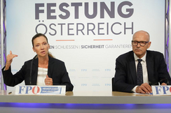 FPÖ-Verfassungssprecherin Susanne Fürst und -Justizsprecher Harald Stefan.