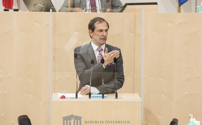 FPÖ-Behindertensprecher Christian Ragger im Parlament.