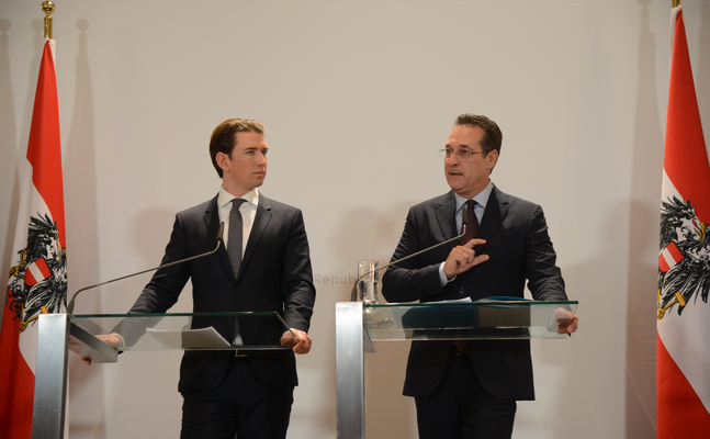 Bundeskanzler Sebastian Kurz und Viziekanzler HC Strache präsentierten eine Erfolgsbilanz nach einem Jahr neue Bundesregierung.