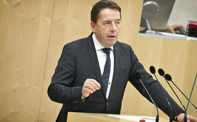 FPÖ-Wirtschaftssprecher Angerer: "Frauen sind die großen Verlierer der Corona-Krise am Arbeitsmarkt."