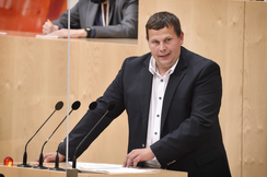 FPÖ-Agrarsprecher Peter Schmiedlechner im Nationalrat.