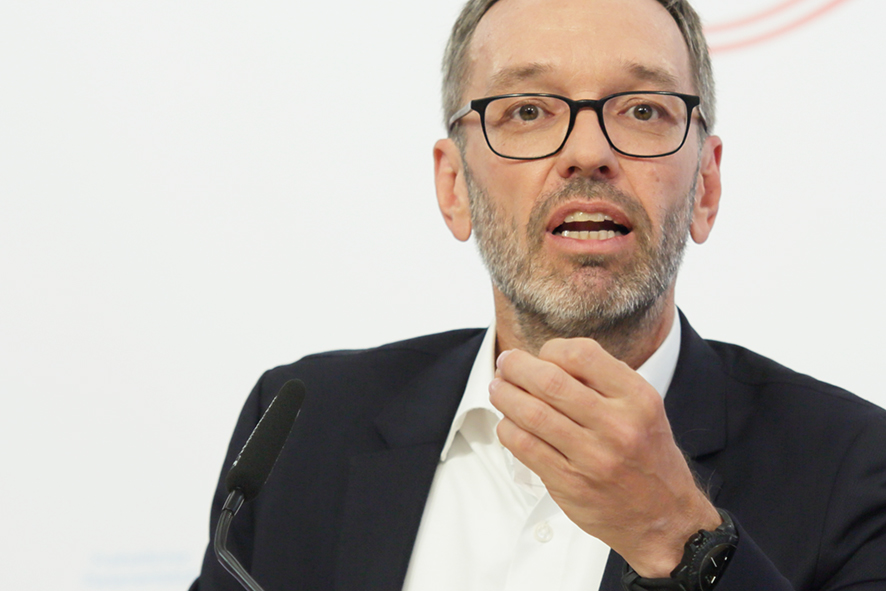 FPÖ bringt bei Sondersitzung Misstrauensantrag gegen ÖVP-Finanzminister